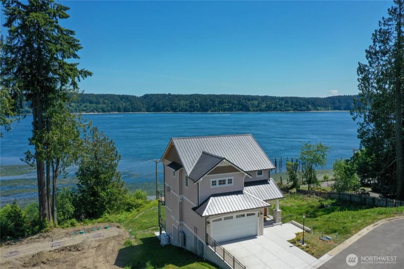 Property photo for 14210 Olalla Crest Lane Se, Olalla photo 2