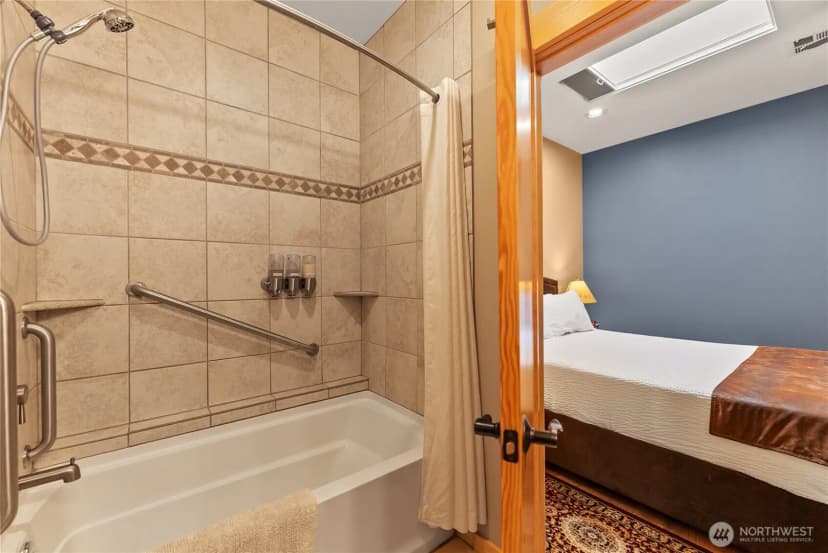 Property photo for 140 Twisp Avenue W #204, Twisp photo 18