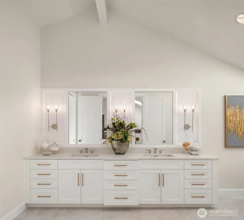 Property photo for 8620 N Mercer Way, Mercer Island photo 20