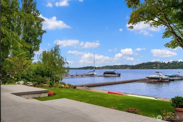 Property photo for 8620 N Mercer Way, Mercer Island photo 3