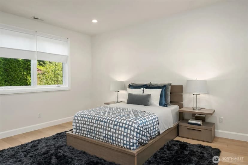 Property photo for 8620 N Mercer Way, Mercer Island photo 27