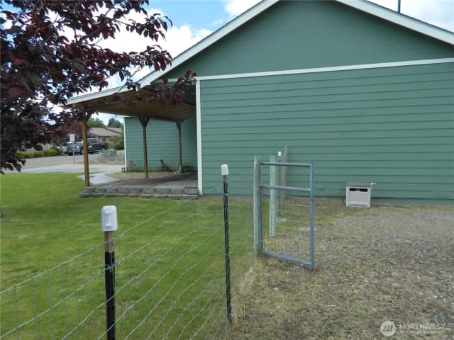 Property photo for 607 Bramble Avenue, Omak photo 2
