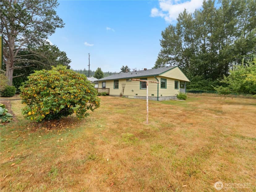Property photo for 1409 B Avenue, Anacortes photo 32