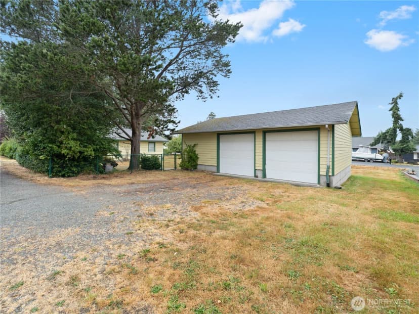 Property photo for 1409 B Avenue, Anacortes photo 29