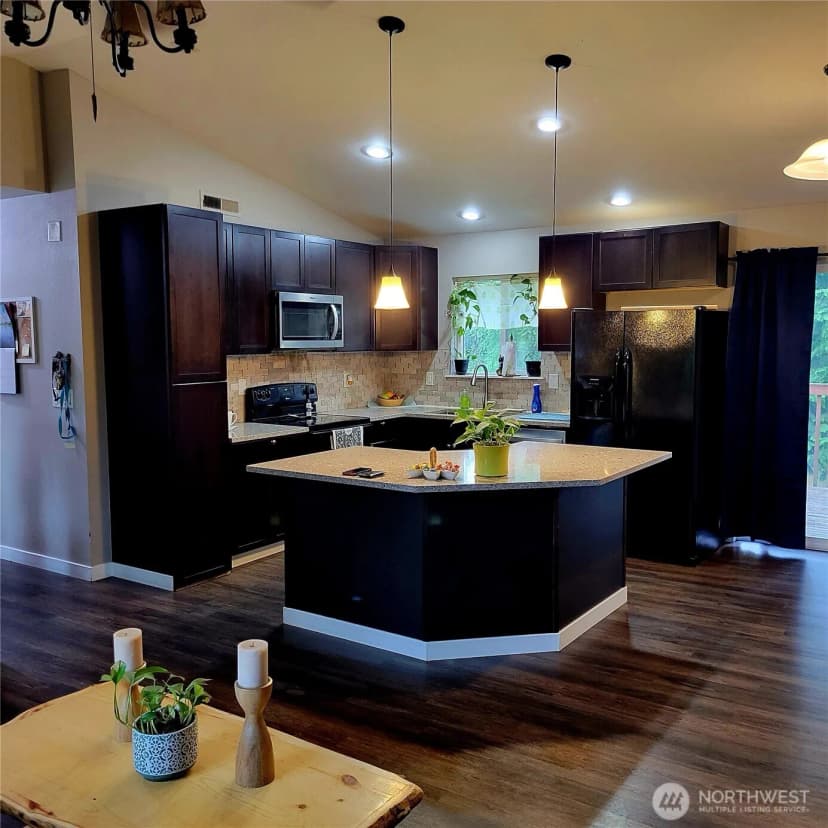 Property photo for 11301 199th Avenue E, Bonney Lake photo 9