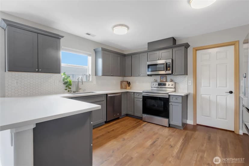 Property photo for 17808 114th Street Ct E, Bonney Lake photo 3