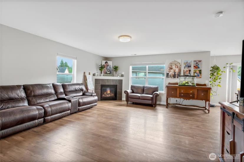 Property photo for 17808 114th Street Ct E, Bonney Lake photo 9