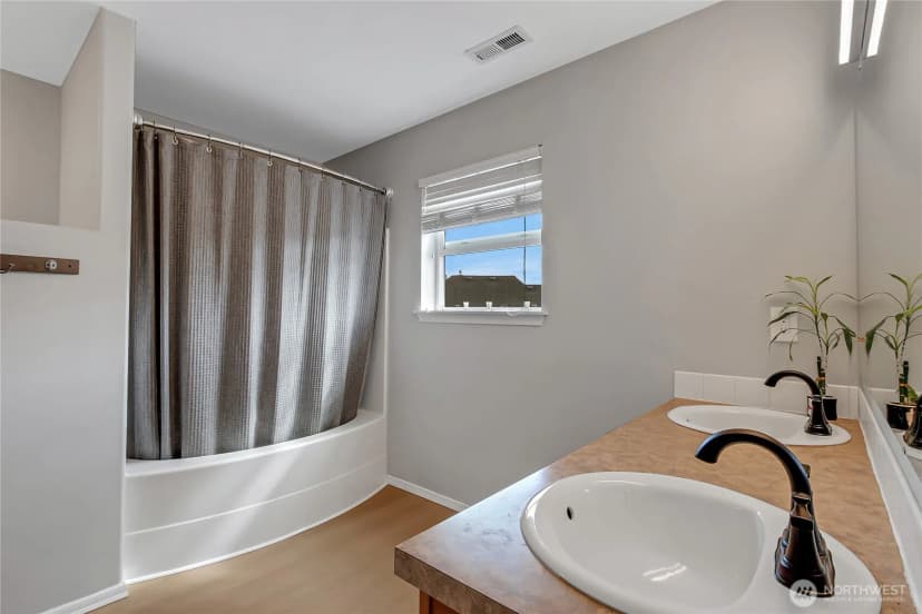 Property photo for 17808 114th Street Ct E, Bonney Lake photo 14
