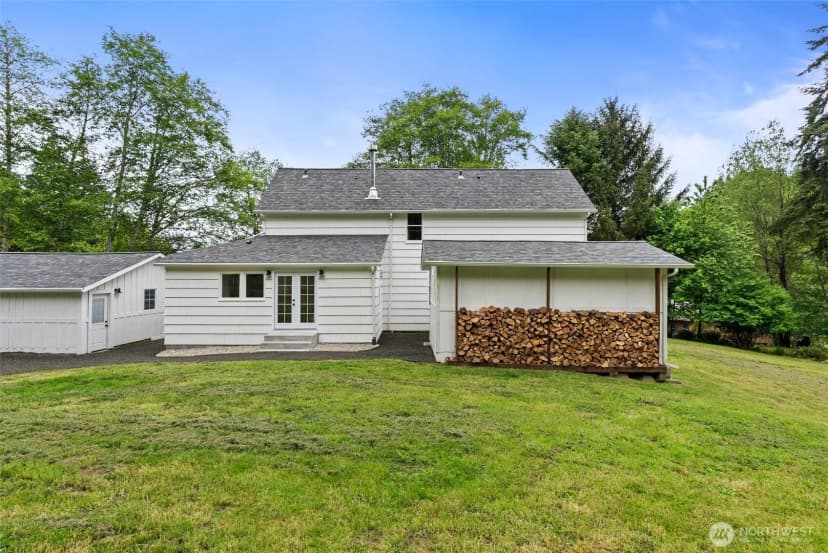 Property photo for 631 Pacific Avenue, South Bend photo 36