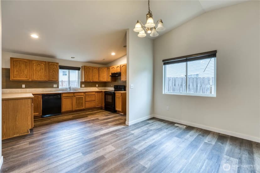Property photo for 912 Eagle Crest Place, Port Orchard photo 9