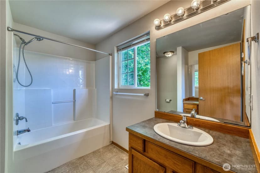 Property photo for 912 Eagle Crest Place, Port Orchard photo 28