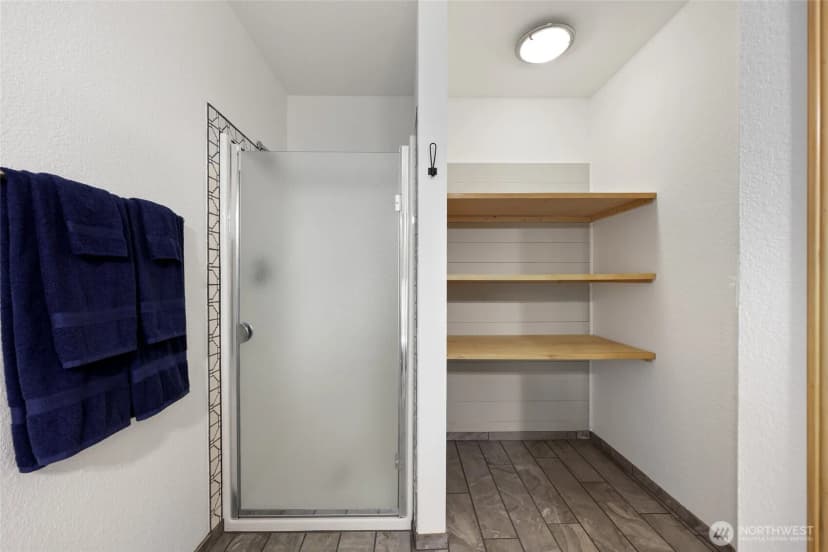 Property photo for 1126 Hill Court, Cosmopolis photo 24