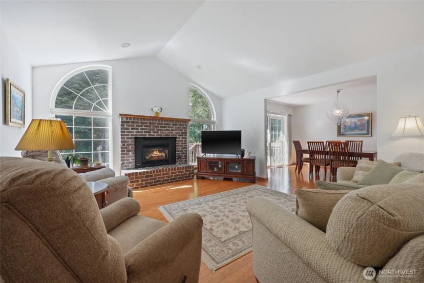 Property photo for 1126 Hill Court, Cosmopolis photo 9
