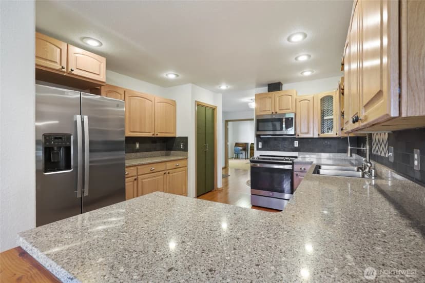 Property photo for 1126 Hill Court, Cosmopolis photo 17