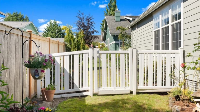 Property photo for 221 Ne Honey Locust Court, Poulsbo photo 31