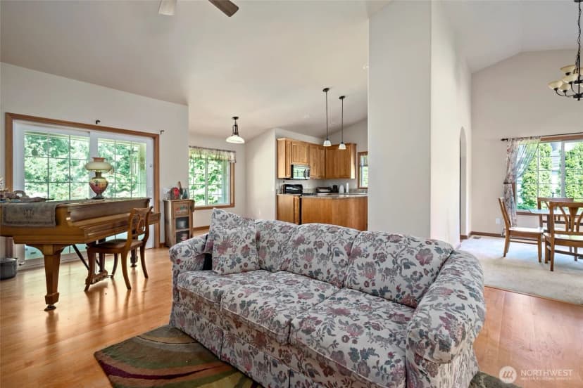 Property photo for 3210 275th Street Ne, Arlington photo 12