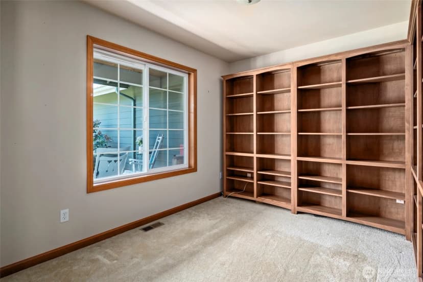 Property photo for 3210 275th Street Ne, Arlington photo 19