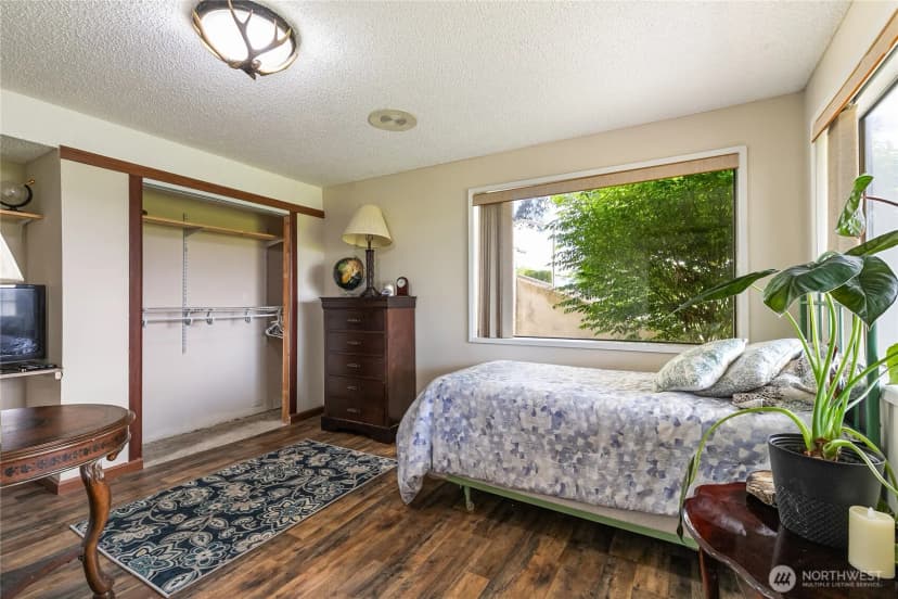 Property photo for 405 E Wiser Lake Road, Lynden photo 25