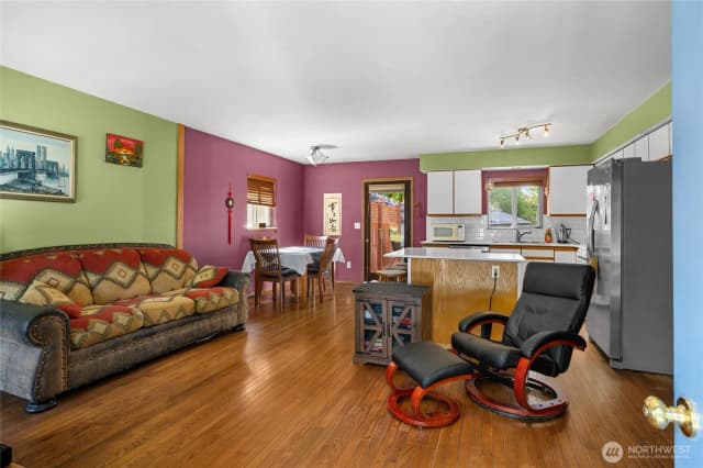 Property photo for 804 Seattle Avenue, Ellensburg photo 2