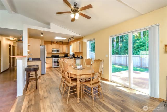 Property photo for 19612 17th Street Sw, Lakebay photo 3