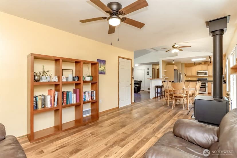 Property photo for 19612 17th Street Sw, Lakebay photo 6