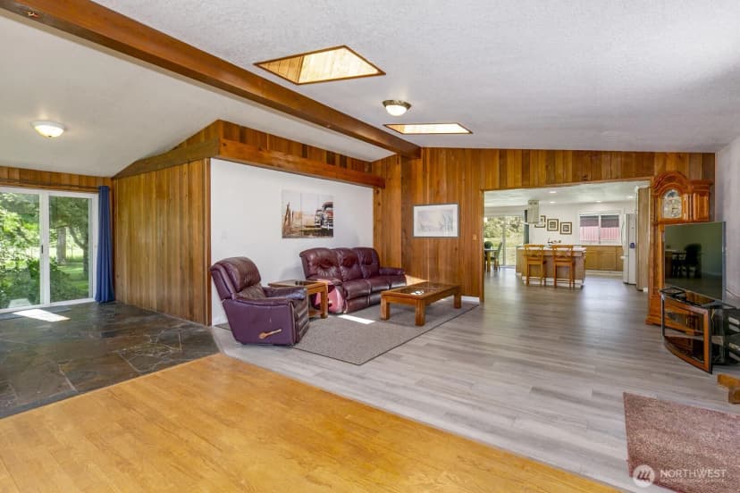 Property photo for 21709 Jordan Road, Arlington photo 6