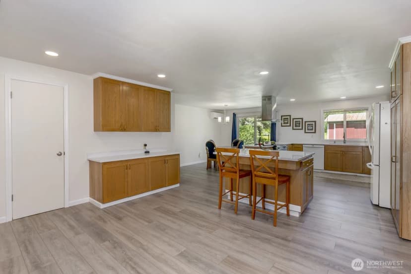 Property photo for 21709 Jordan Road, Arlington photo 8