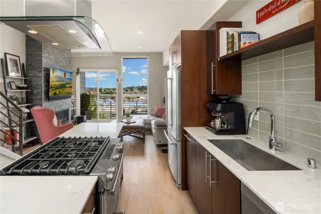 Property photo for 2843 Franklin Avenue E, Seattle photo 5