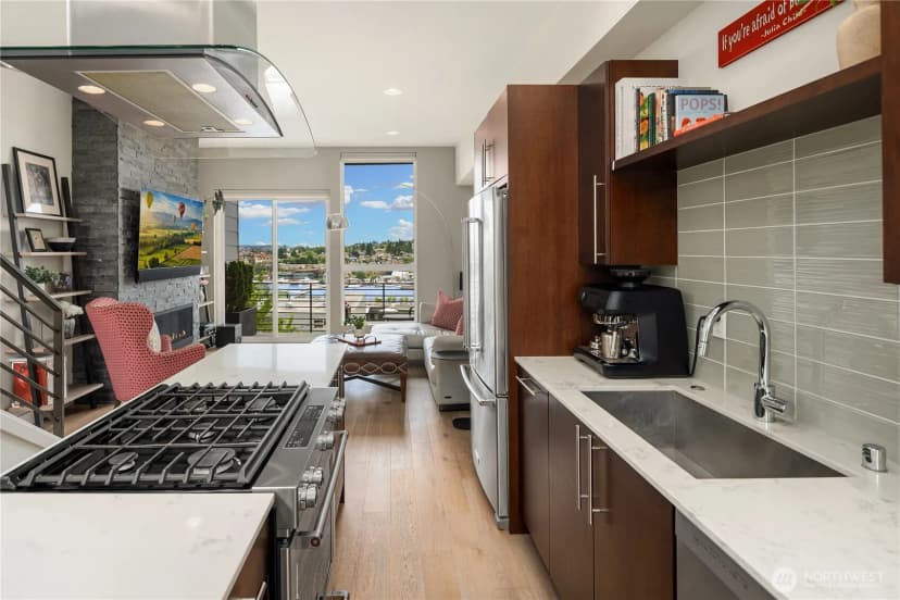 Property photo for 2843 Franklin Avenue E, Seattle photo 5