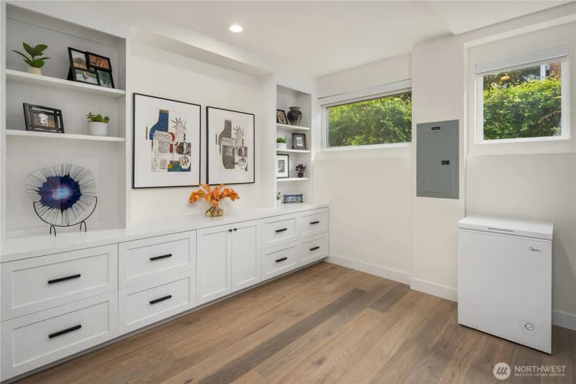 Property photo for 2843 Franklin Avenue E, Seattle photo 16