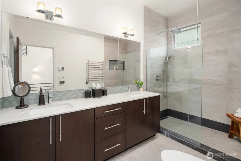 Property photo for 2843 Franklin Avenue E, Seattle photo 14