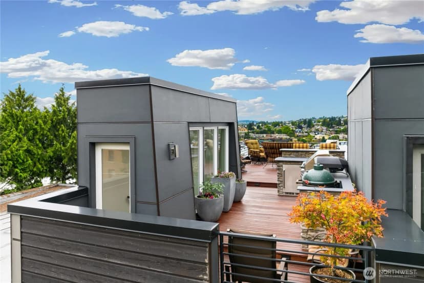 Property photo for 2843 Franklin Avenue E, Seattle photo 21