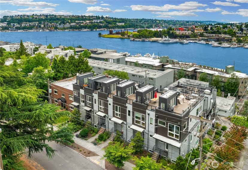 Property photo for 2843 Franklin Avenue E, Seattle