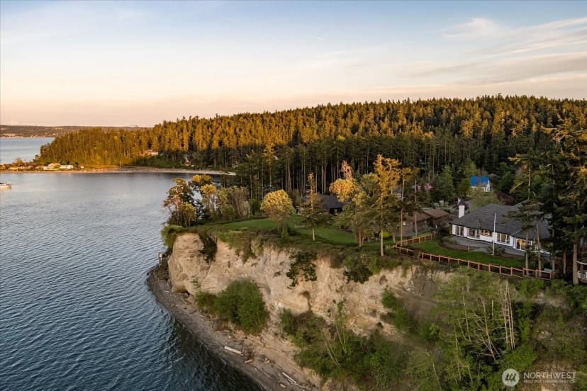 Property photo for 440 Kineth Point Place, Coupeville photo 9