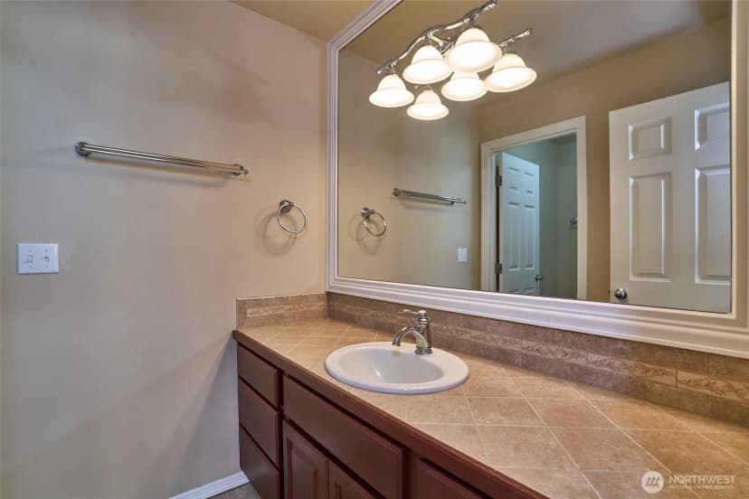 Property photo for 27006 229th Pl Se, Maple Valley photo 23