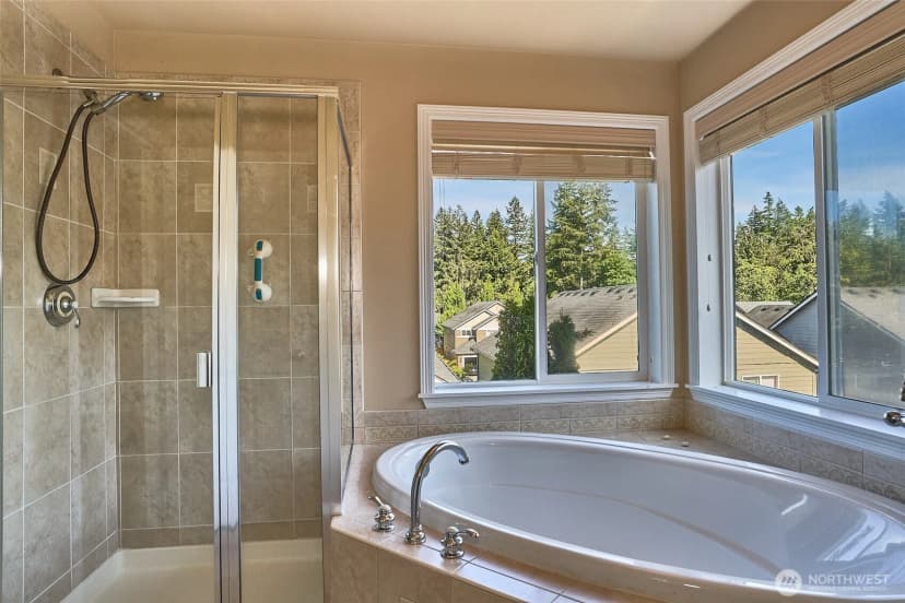 Property photo for 27006 229th Pl Se, Maple Valley photo 18
