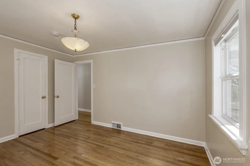 Property photo for 12001 20th Avenue Ne, Seattle photo 22
