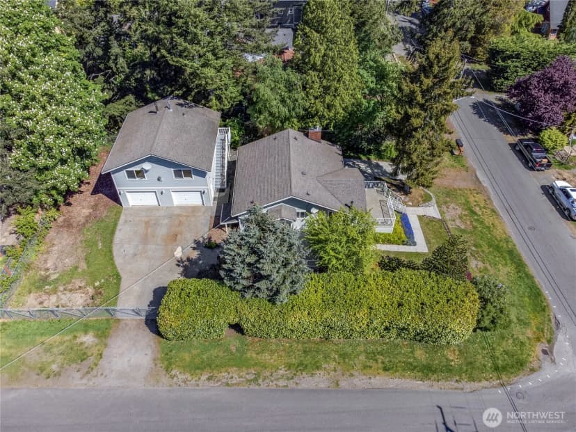 Property photo for 12001 20th Avenue Ne, Seattle photo 39
