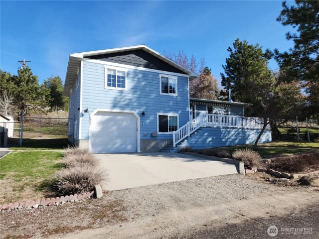 Property photo for 1023 N Adams Street, Republic
