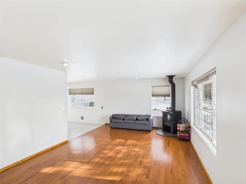 Property photo for 1023 N Adams Street, Republic photo 2