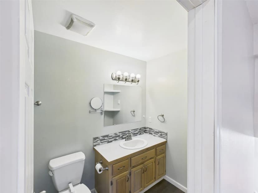 Property photo for 1023 N Adams Street, Republic photo 10