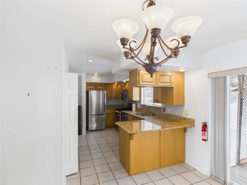 Property photo for 1023 N Adams Street, Republic photo 5