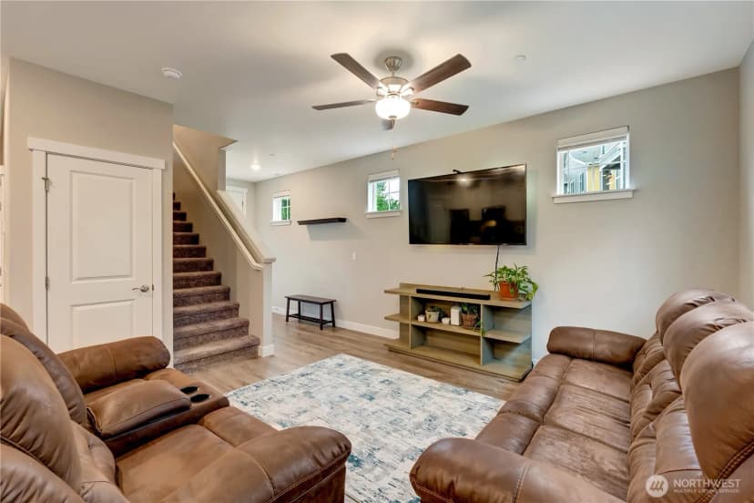Property photo for 8323 E Gilman Avenue, Arlington photo 7