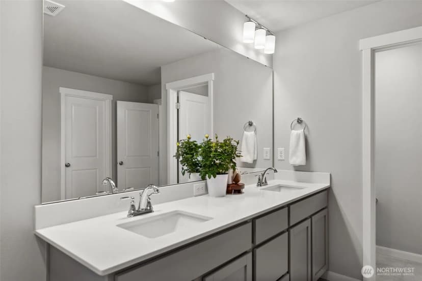 Property photo for 4502 Hibiscus Circle Sw, Port Orchard photo 28