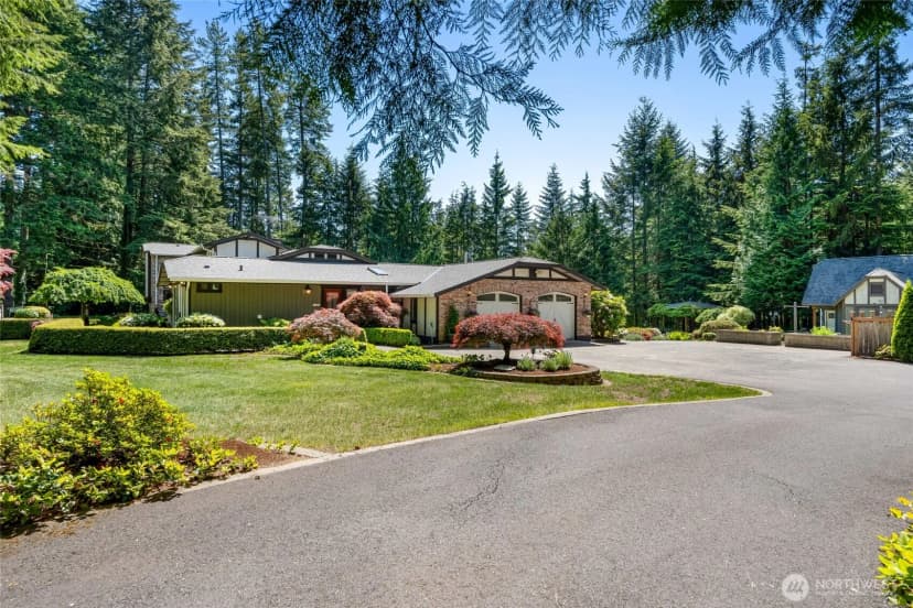 Property photo for 19716 61st Avenue Se, Snohomish photo 2