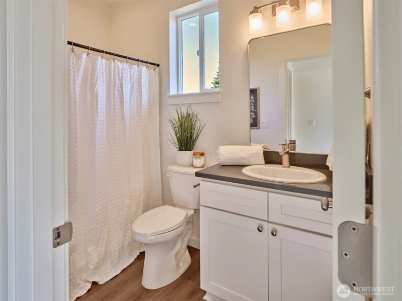 Property photo for 521 Kakela Road, Winlock photo 28
