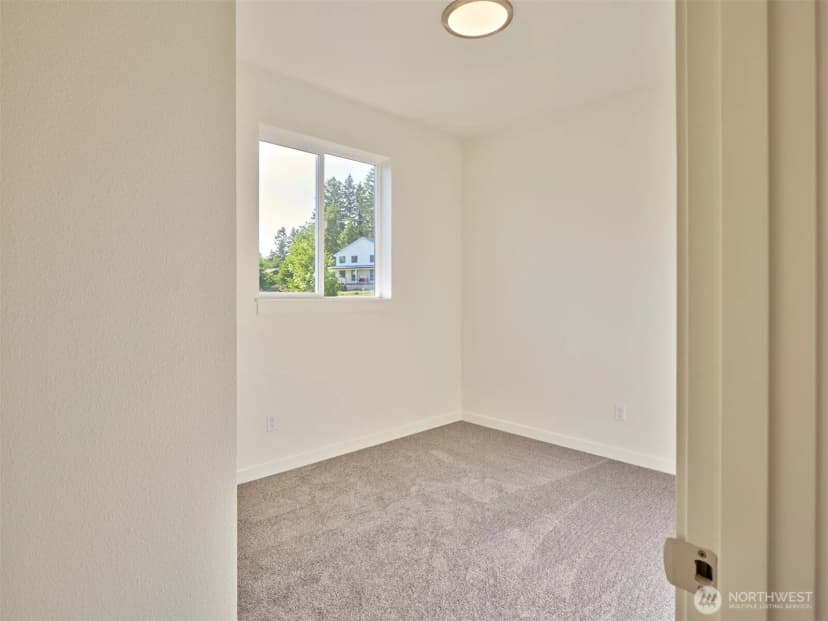 Property photo for 521 Kakela Road, Winlock photo 30