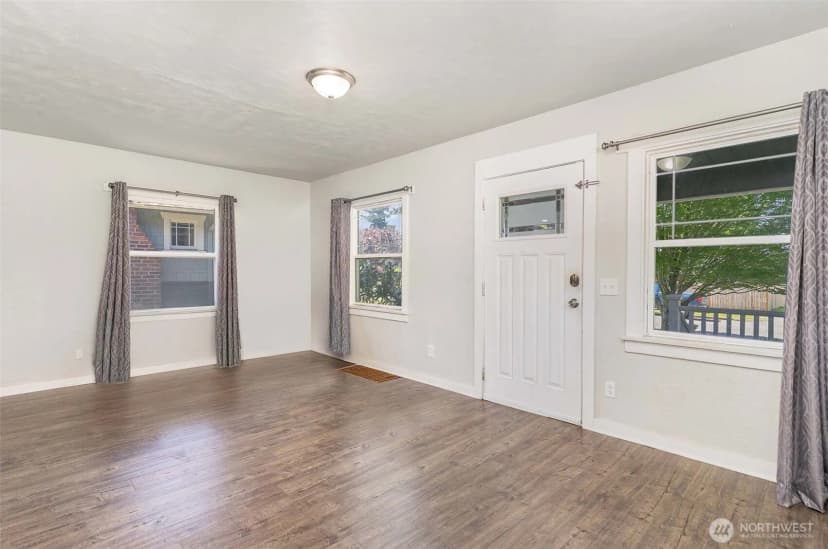 Property photo for 4035 A Street, Tacoma photo 6