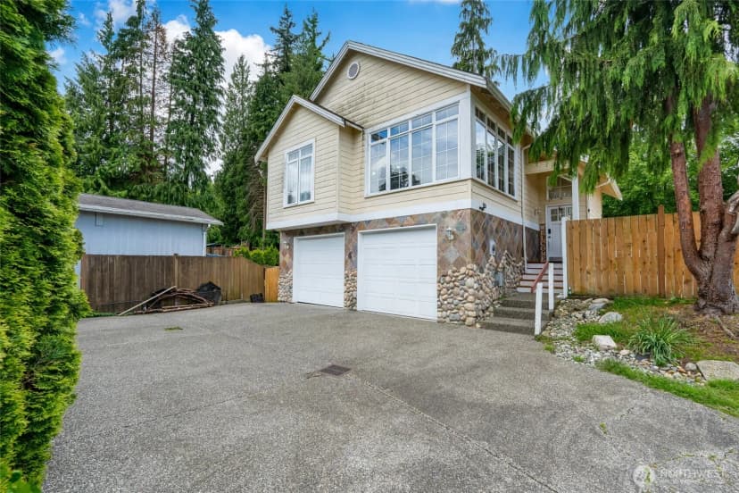 Property photo for 1014 W Mukilteo Boulevard, Everett photo 2