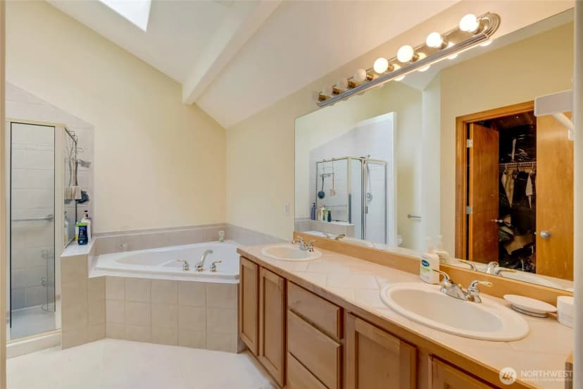 Property photo for 1014 W Mukilteo Boulevard, Everett photo 13